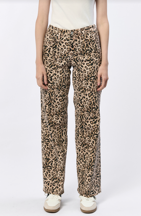 Taylor Straight Leg Jean