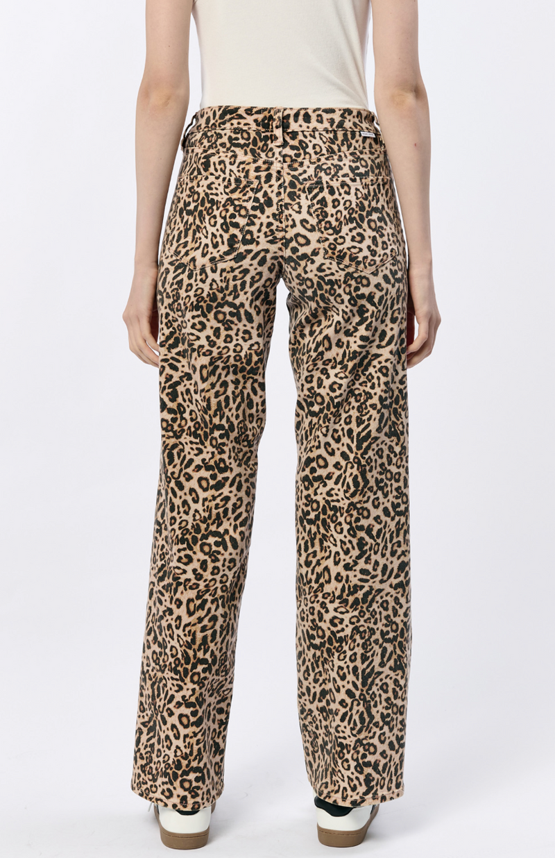 Taylor Straight Leg Jean
